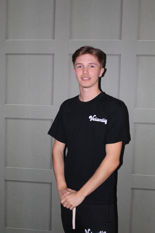 Essentials 24/7 Collection